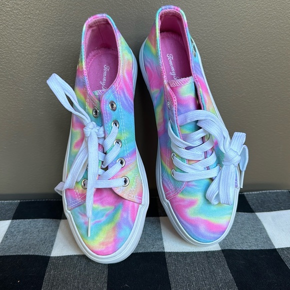 Tommy Bahama Other - TOMMY BAHAMA Tie Dye Sneakers Slip On Shoes Size 2 Little Kid NEW without tag